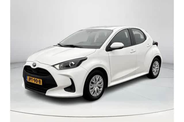 Toyota Yaris (2022) thumbnail 1