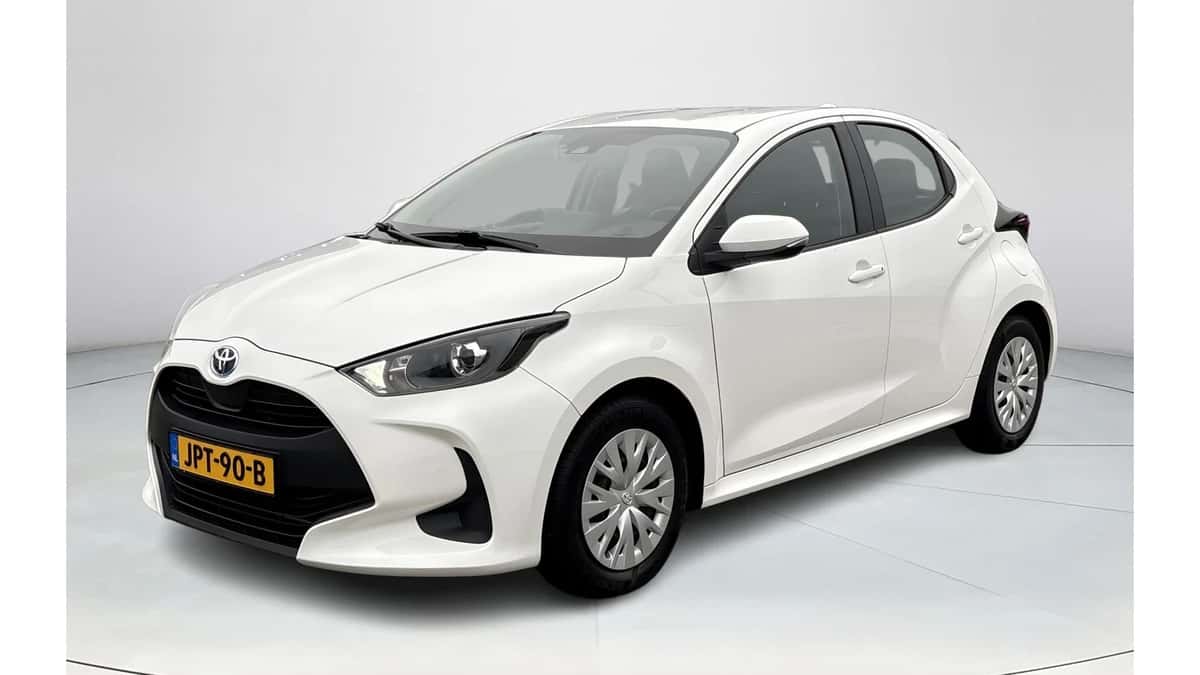 Toyota Yaris (2022) — foto 1