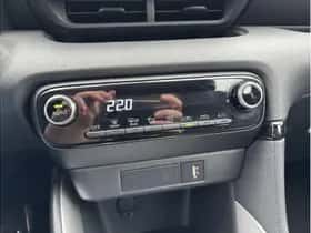 Toyota Yaris (2022) thumbnail 19