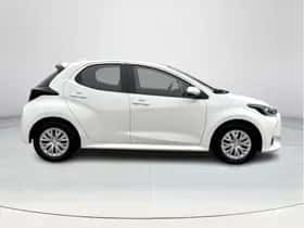 Toyota Yaris (2022) thumbnail 6