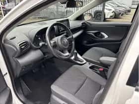 Toyota Yaris (2022) thumbnail 9