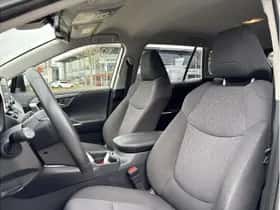 Toyota RAV4 (2022) thumbnail 11