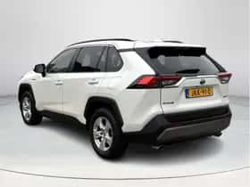 Toyota RAV4 (2022) thumbnail 3