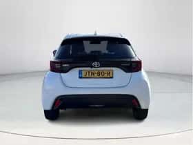 Toyota Yaris (2021) thumbnail 4