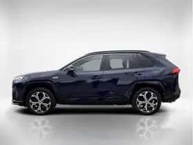 Toyota RAV4 (2022) thumbnail 2