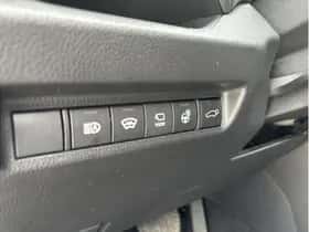 Toyota RAV4 (2022) thumbnail 17