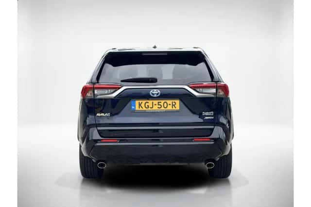 Toyota RAV4 (2022) thumbnail 4