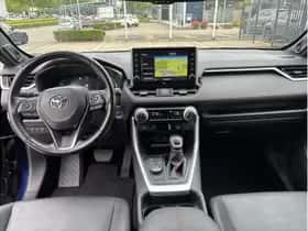 Toyota RAV4 (2022) thumbnail 10