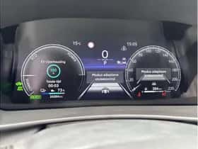 Toyota C-HR (2025) thumbnail 15