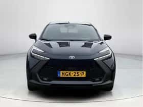 Toyota C-HR (2025) thumbnail 8