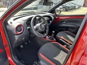 Toyota Aygo X (2023) thumbnail 10