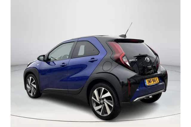 Toyota Aygo X (2022) thumbnail 3