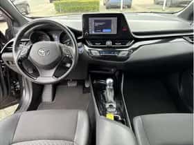 Toyota C-HR (2023) thumbnail 13