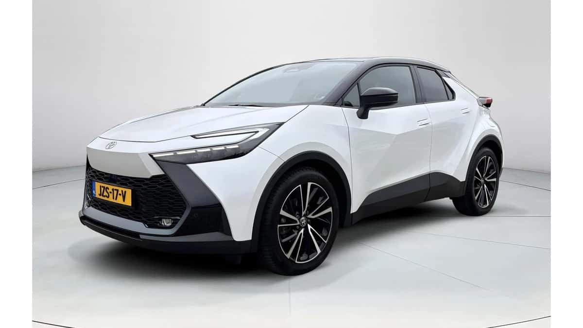 Toyota C-HR (2024) — foto 1