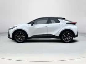 Toyota C-HR (2024) thumbnail 2