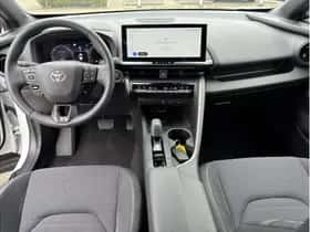 Toyota C-HR (2024) thumbnail 14