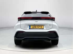 Toyota C-HR (2024) thumbnail 4