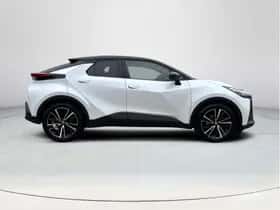 Toyota C-HR (2024) thumbnail 6