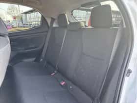Toyota Yaris (2025) thumbnail 17