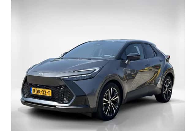 Toyota C-HR (2024) thumbnail 1