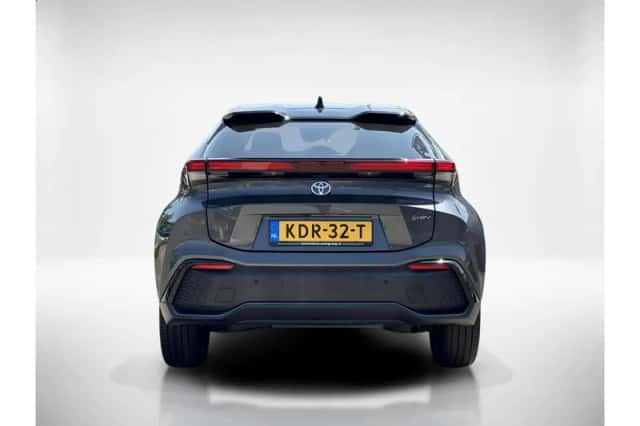 Toyota C-HR (2024) thumbnail 4