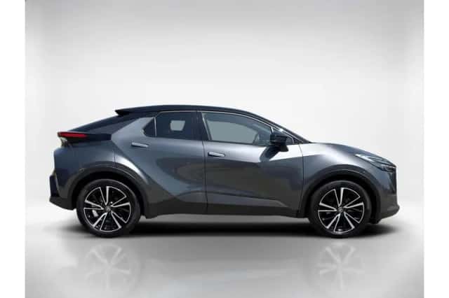 Toyota C-HR (2024) thumbnail 6