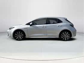 Toyota Corolla (2022) thumbnail 2