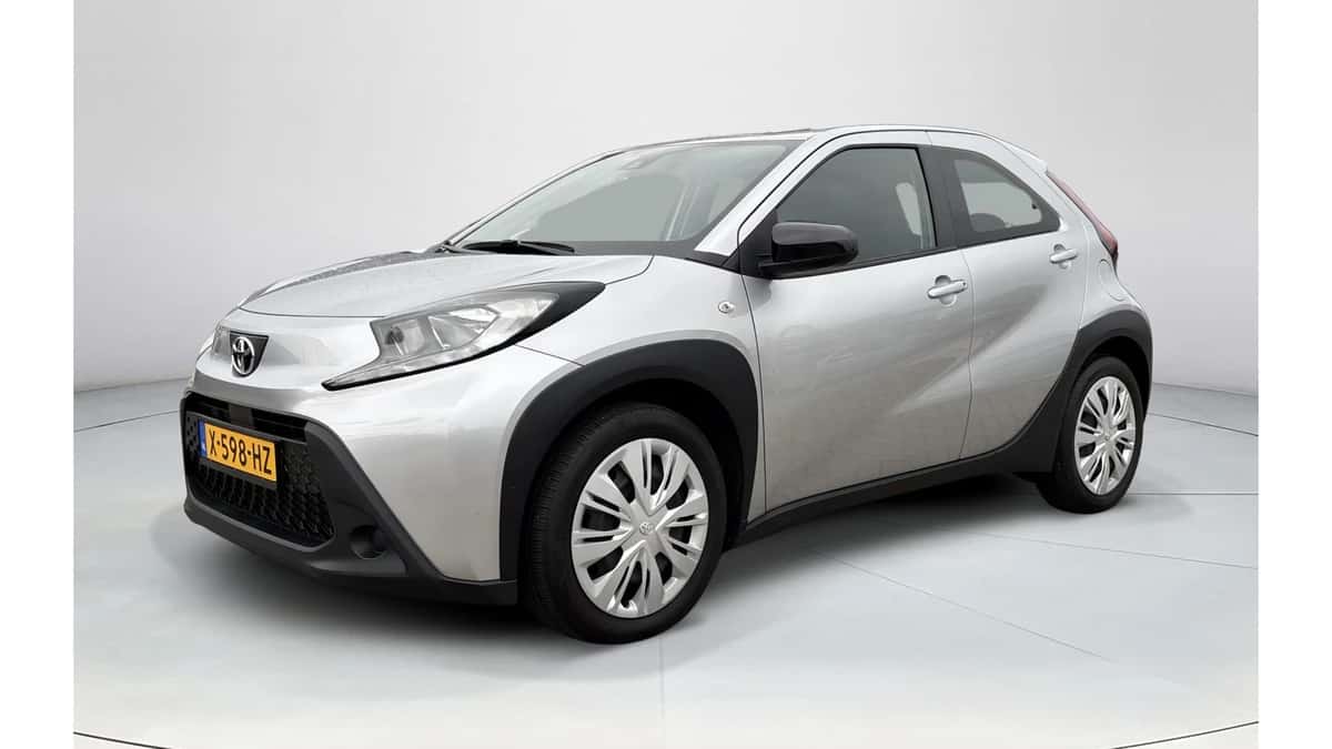 Toyota Aygo X (2022) — foto 1