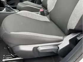 Toyota Aygo X (2022) thumbnail 12