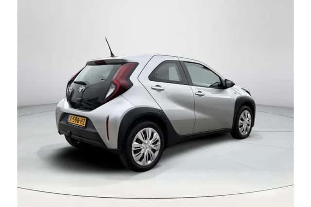Toyota Aygo X (2022) thumbnail 5
