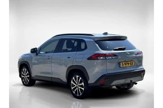 Toyota Corolla (2023) thumbnail 3