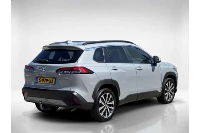 Toyota Corolla (2023) thumbnail 5
