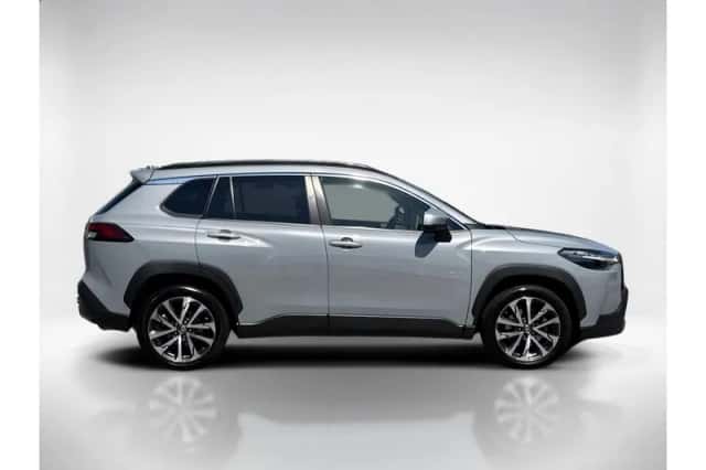 Toyota Corolla (2023) thumbnail 6