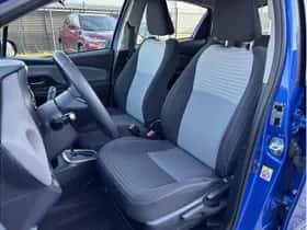 Toyota Yaris (2018) thumbnail 12