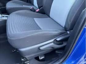 Toyota Yaris (2018) thumbnail 13