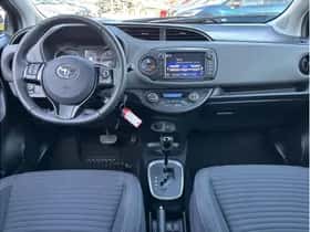 Toyota Yaris (2018) thumbnail 14