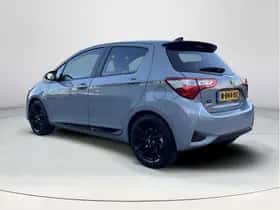 Toyota Yaris (2019) thumbnail 3