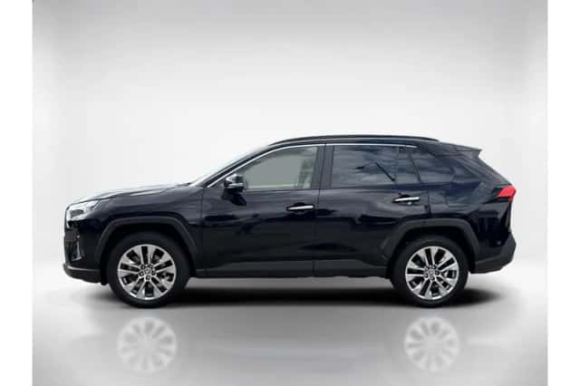 Toyota RAV4 (2023) thumbnail 2