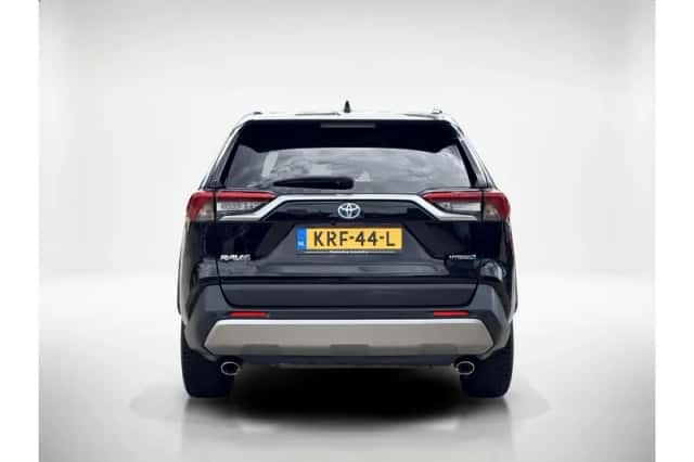 Toyota RAV4 (2023) thumbnail 4