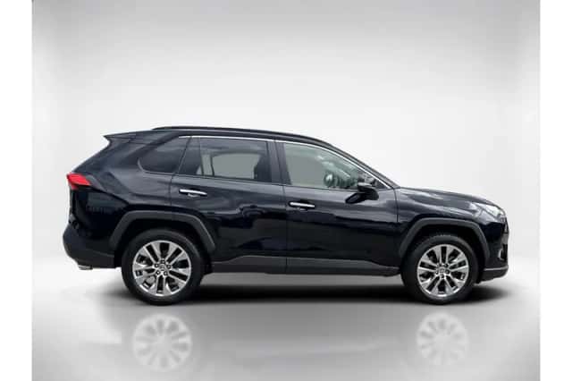 Toyota RAV4 (2023) thumbnail 6