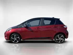 Toyota Yaris (2019) thumbnail 2