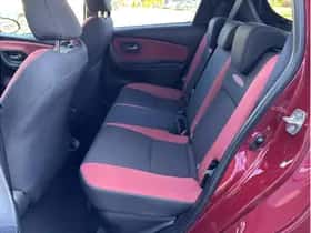 Toyota Yaris (2019) thumbnail 16