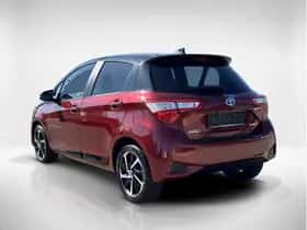 Toyota Yaris (2019) thumbnail 3
