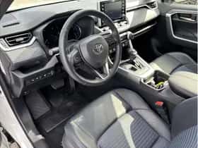 Toyota RAV4 (2020) thumbnail 10