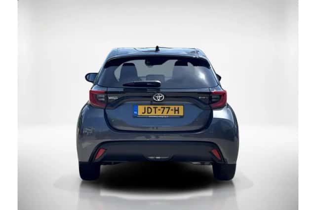 Toyota Yaris (2025) thumbnail 3