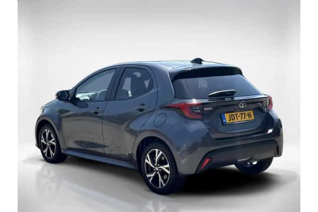 Toyota Yaris (2025) thumbnail 4
