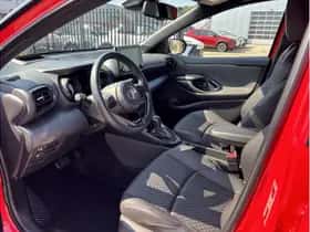 Toyota Yaris (2021) thumbnail 9