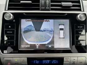 Toyota Land Cruiser (2019) thumbnail 23