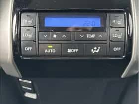 Toyota Land Cruiser (2019) thumbnail 24
