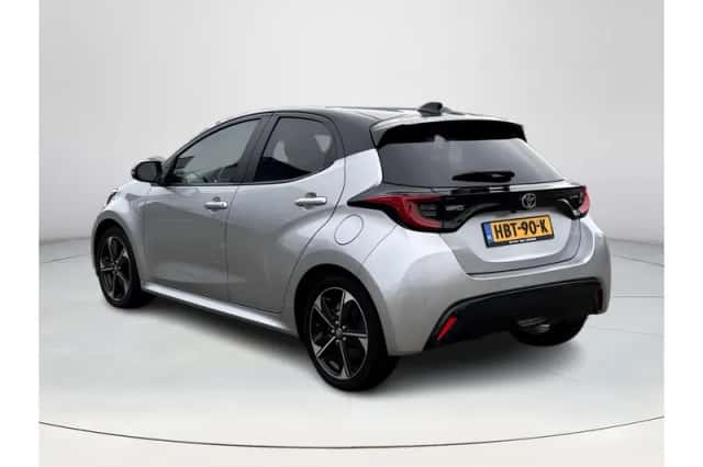 Toyota Yaris (2025) thumbnail 3